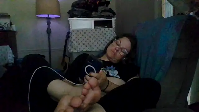 Snapshot of velvetta_ chatting on 09.12.25 velvetta online show from 09.12.25