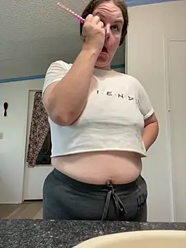 Snapshot of velvetta_ chatting on 10.11.25 velvetta online show from 10.11.25