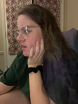 Snapshot of velvetta_ chatting on 11.23.25 velvetta online show from 11.23.25