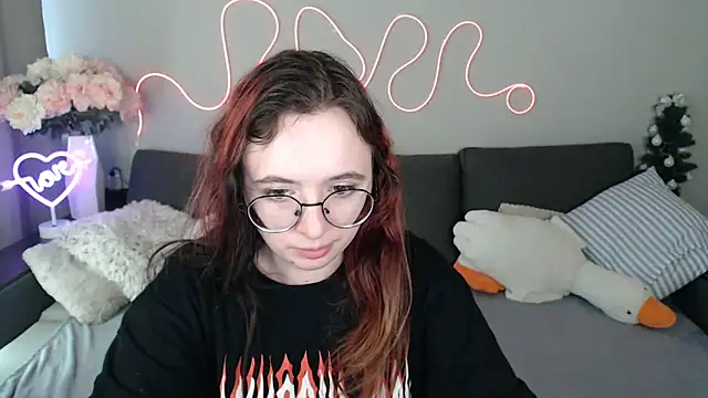 Mini Diva online show from 05.04.26
