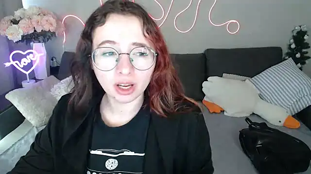 Mini Diva online show from 05.11.26