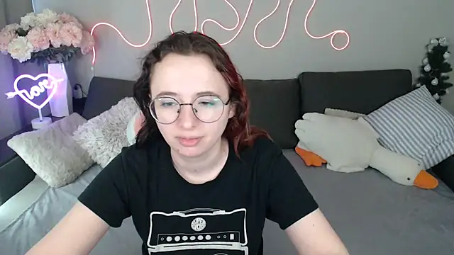 Mini Diva online show from 05.12.26