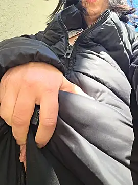 Snapshot of lovewildguy1 chatting on 04.05.26 lovewildguy1 online show from 04.05.26