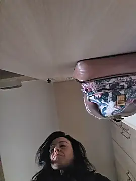 Snapshot of lovewildguy1 chatting on 04.09.26 lovewildguy1 online show from 04.09.26