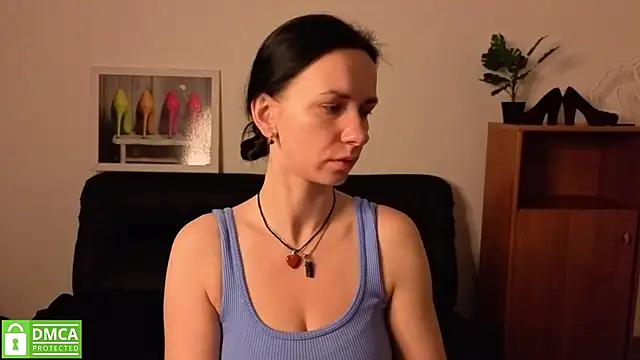 Snapshot of annakillianox chatting on 05.13.26 annakillianox online show from 05.13.26