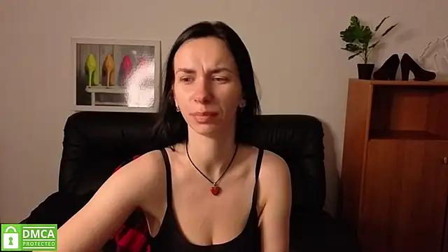 Snapshot of annakillianox chatting on 06.13.26 annakillianox online show from 06.13.26