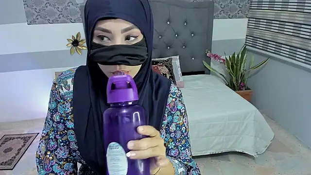 Snapshot of Jalima_sabag chatting on 07.15.26 Jalima sabag online show from 07.15.26