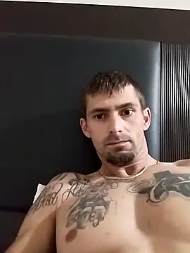 Snapshot of savhorseridecwby chatting on 12.18.24 savhorseridecwby online show from 12.18.24