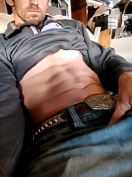 Snapshot of savhorseridecwby chatting on 10.28.25 savhorseridecwby online show from 10.28.25