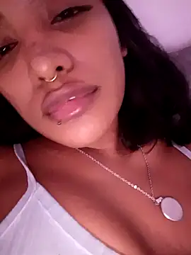 VictoireFeller online show from 10.26.25