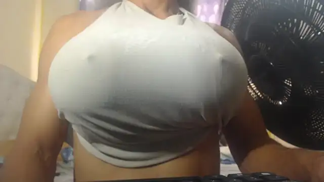 DanielaMuscleTS online show from 12.18.25