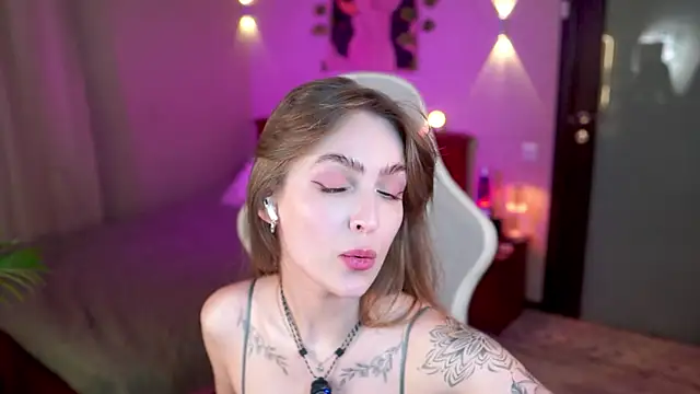 Kamila icee online show from 05.07.26