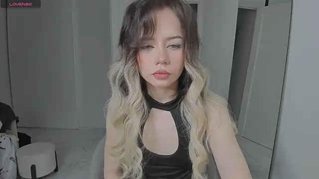 KellyBarton online show from 12.17.24