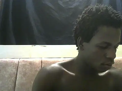Snapshot of Bigras0011 chatting on 06.19.26 Bigras0011 online show from 06.19.26