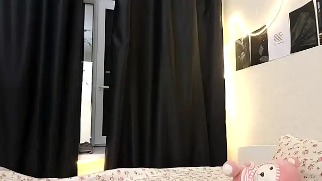 Snapshot of vse_horosho chatting on 10.26.25 vse horosho online show from 10.26.25