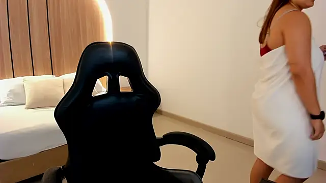 zoe danae  online show from 03.06.26