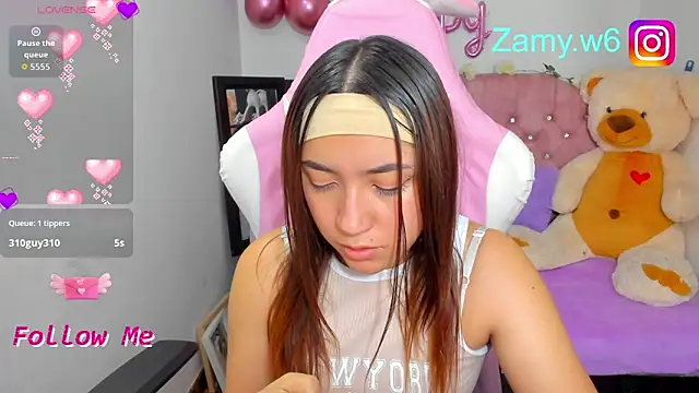 Snapshot of karla_cute01 chatting on 09.19.25 karla cute01 online show from 09.19.25