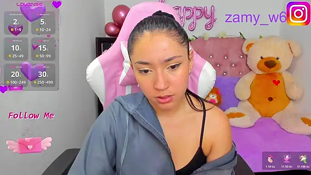 Snapshot of karla_cute01 chatting on 10.21.25 karla cute01 online show from 10.21.25