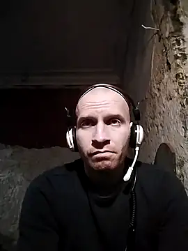 Snapshot of GoodSeksLove chatting on 03.15.25 GoodSeksLove online show from 03.15.25