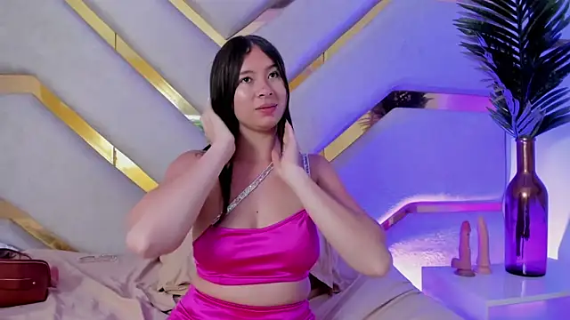 Snapshot of AilynMiller chatting on 02.20.25 AilynMiller online show from 02.20.25