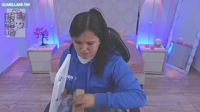 Snapshot of Mellani_tay chatting on 03.05.26 Mellani tay online show from 03.05.26