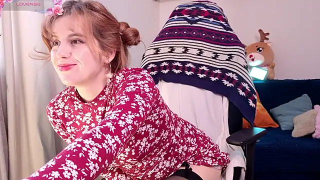 Snapshot of Lisa_sweetheels chatting on 02.17.25 Lisa sweetheels online show from 02.17.25