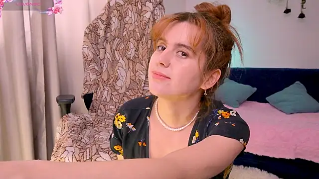 Snapshot of Lisa_sweetheels chatting on 02.26.25 Lisa sweetheels online show from 02.26.25