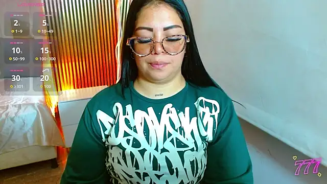 martinna tay online show from 07.10.26