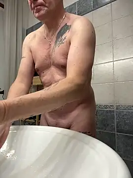 Snapshot of Britmi chatting on 02.17.26 Britmi online show from 02.17.26