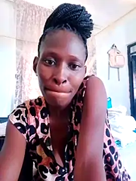 LOVELY-2BERRY online show from 02.14.26