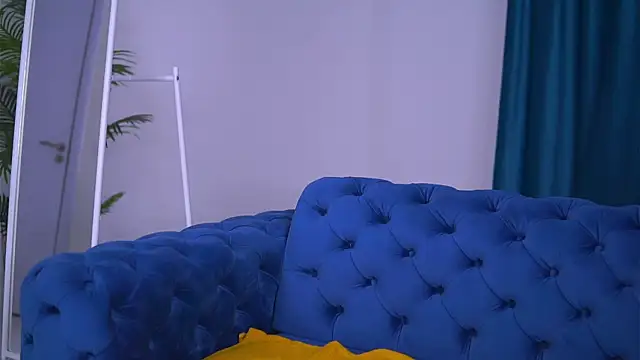 LovingBlondie online show from 02.03.25