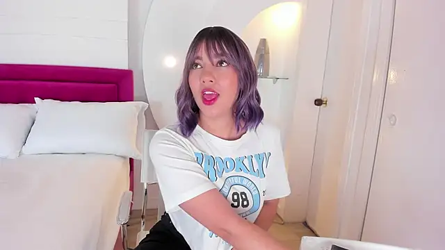 AliceHanz online show from 01.28.25