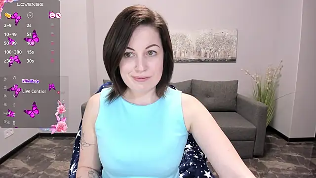 Snapshot of Emily_Midlton chatting on 03.12.25 Emily Midlton online show from 03.12.25