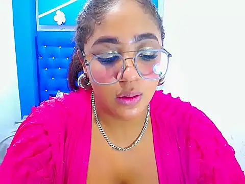 Snapshot of Mady_Kolemam chatting on 01.13.25 Mady Kolemam online show from 01.13.25