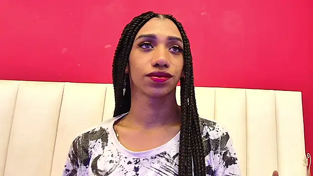 Snapshot of Jhon-Santana chatting on 10.21.25 Jhon-Santana online show from 10.21.25