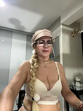 LARIANA RIVERA23 online show from 11.05.25