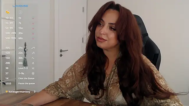 Snapshot of _Just_a_queen_3 chatting on 05.14.26 Just a queen 3 online show from 05.14.26