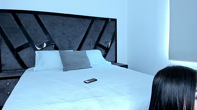 Snapshot of CandyMeyerss_ chatting on 12.18.24 CandyMeyerss online show from 12.18.24