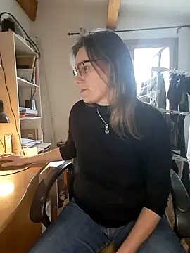 SpiceLea online show from 12.10.24