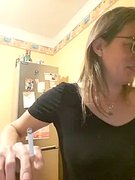 SpiceLea online show from 01.10.25