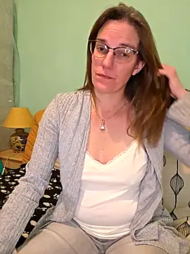 SpiceLea online show from 11.30.25