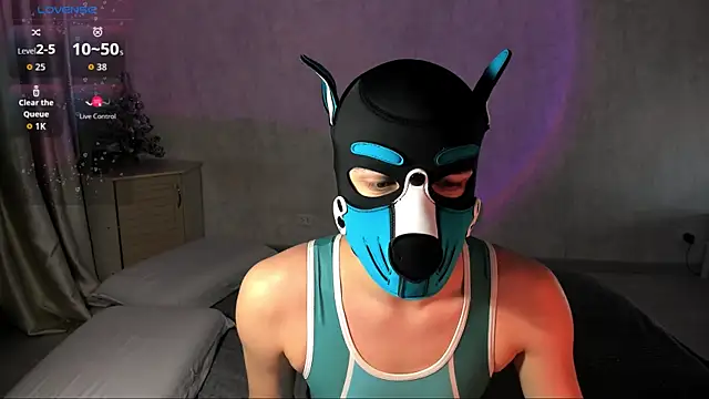 Snapshot of tailer_ chatting on 01.05.26 tailer online show from 01.05.26