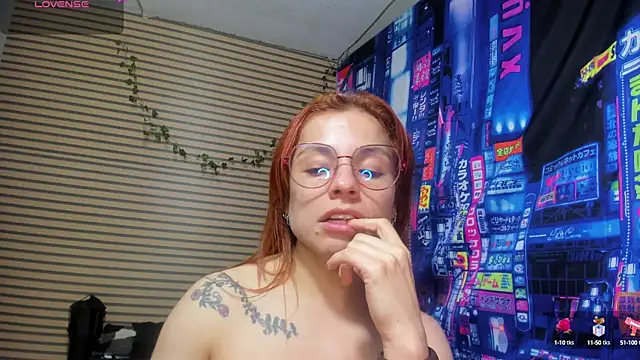 Snapshot of rosse_2504 chatting on 02.04.25 rosse 2504 online show from 02.04.25