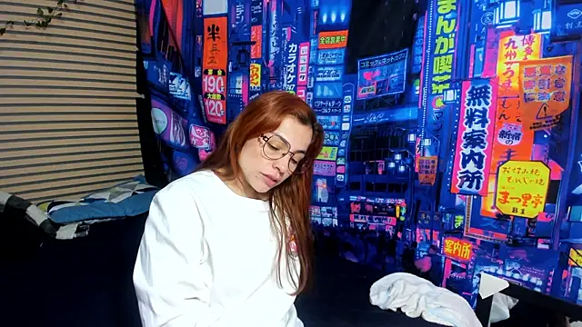 Snapshot of rosse_2504 chatting on 03.01.25 rosse 2504 online show from 03.01.25