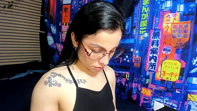 Snapshot of rosse_2504 chatting on 03.06.25 rosse 2504 online show from 03.06.25