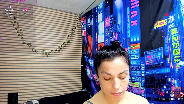 Snapshot of rosse_2504 chatting on 03.21.25 rosse 2504 online show from 03.21.25