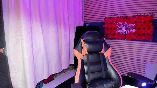 Snapshot of rosse_2504 chatting on 09.08.25 rosse 2504 online show from 09.08.25