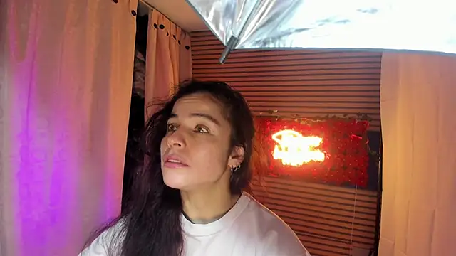 Snapshot of rosse_2504 chatting on 12.05.25 rosse 2504 online show from 12.05.25