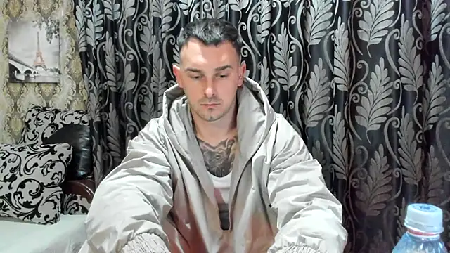 Snapshot of Jonmusclemaster chatting on 03.20.26 Jonmusclemaster online show from 03.20.26