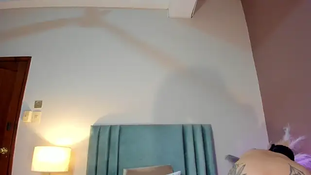 Snapshot of AlissaNix chatting on 02.25.26 AlissaNix online show from 02.25.26